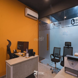 Cho thuê sàn VP mới setup đẹp Quận 10, DT 8x31m. giá 35 triệu