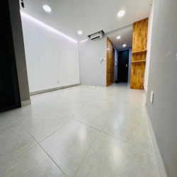 Căn hộ nội thất cơ bản y hình vào ở sớm