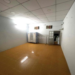 Cho thuê nhà đường họ lê 4x20m 1 lầu 3pn 2wc 11tr