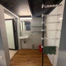 chính chủ cho thuê nhà tại ngõ 32 đường bưởi, 18m2 có thêm 8m2 gác xep