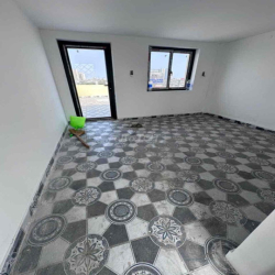 Cho thuê nhà Góc 2 MT mới 100% DT 4x16 XD 1 hầm 1 trệt 3 lầu . Giá 25