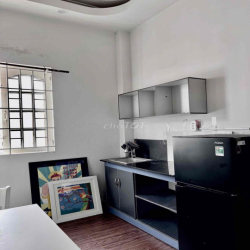 Chỉ 7tr cho căn hộ 2PN tách bếp ngay tại Hoa Sứ, Phan Xích Long