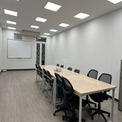 Cho thuê nhà phố  Him Lam mặt tiền Nguyễn Thị Thập