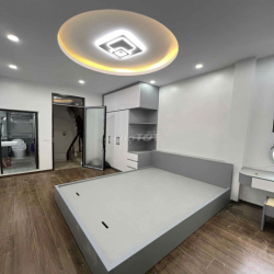 Chính chủ cho thuê nhà 30m 5 tầng khu Trần Khát Chân, Lãng Yên, BĐ