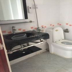 CC cho thuê phòng cách UEH 200m đầy đủ nội thất