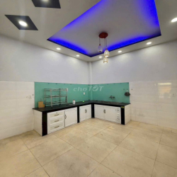 nhà mới hẻm xe tải 1/ thông - đường Lê Đức Thọ P6 ( Ngay chợ An Nhơn )