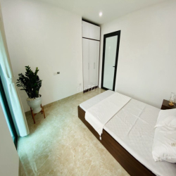 Phòng 1 ngủ đẹp thoáng full đồ mặt phố Nguyễn Văn Tuyết