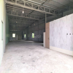 XƯỞNG 350m2 - CÓ VĂN PHÒNG - HÓC MÔN 