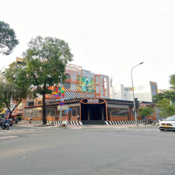 Cho thuê nhà góc 2 MT Võ Văn Tần và Lê Qúy Đôn, Quận 3