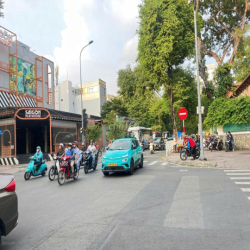 Cho thuê nhà góc 2 MT Võ Văn Tần và Lê Qúy Đôn, Quận 3