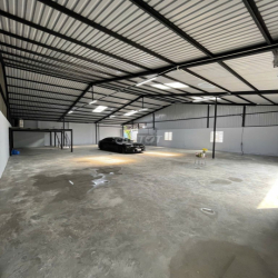 Cho thuê kho xưởng 2 mặt tiền khu vực Quận 12, đường Nguyễn Văn Quá.