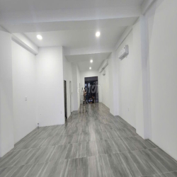 Cho thuê tầng trệt đường 41 Văn phòng KDT VẠn Phúc city 7x20m giá 22tr