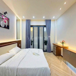 Siêu Phẩm Nhà Phố Khu Víp Có Thang Máy 68 Nguyễn Tư Giãn