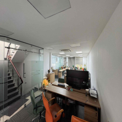 Cho thuê Văn Phòng 100m2 đầy đủ nội thất giá tốt