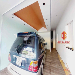 Nhà 3 lầu đường D9 - D2D 17,5tr/th giá tốt làm văn phòng kinh doanh 6P