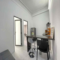 Căn hộ 2 Phòng ngủ ban công 60m2 ngay Tô Hiến Thành Đh Bách Khoa Q10