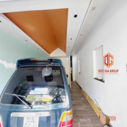 Nhà 3 lầu đường D9 - D2D 17,5tr/th giá tốt làm văn phòng kinh doanh 6P