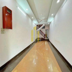 NHÀ PHỐ ĐƯỜNG LƯƠNG ĐỊNH CỦA 3 LẦU 5 PHÒNG GIÁ 29 TRIỆU