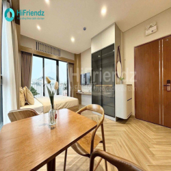 STUDIO LUXURY TONE GỖ FULL NỘI THẤT TRUNG TÂM BÌNH THẠNH