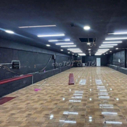 Mặt bằng Trống suốt  DT: 8.7-18,1 đường số , gần Lâm Văn Bền, Q7