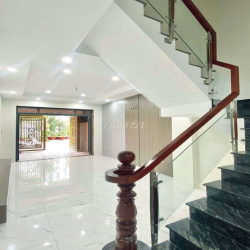 Cho thuê nhà KDC Hoàng Hùng