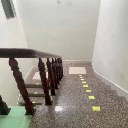 Cho thuê nhà trệt lửng lầu 5phòng 2máy lạnh KDC 586 Cái Răng