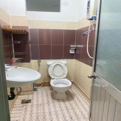 Cho thuê nhà trệt lửng lầu 5phòng 2máy lạnh KDC 586 Cái Răng