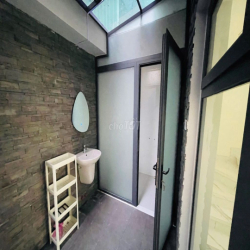 Nhà  5x20,5m, 1 hầm 1 trệt 3 lầu, có thang máy, hoàn thiện chất lượng