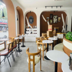 CHO THUÊ MẶT BẰNG KINH DOANH GÓC 2 MẶT TIỀN 15M UNG VĂN KHIÊM - NGUYỄN