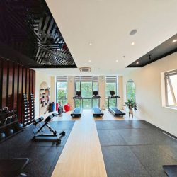 Cho thuê văn phòng Lê Trọng Tấn 270m2 50tr lô góc mặt tiền 13m