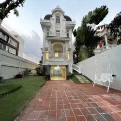 VỊ TRÍ ĐẸP ĐÔNG ĐÚC THẢO ĐIỀN CHO CÁC NGÀNH NGHỀ VILLA SÂN VƯỜN 8PN