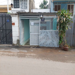 Cho thue nhà 100m2, hẻm xe hơi, Quốc lộ 13