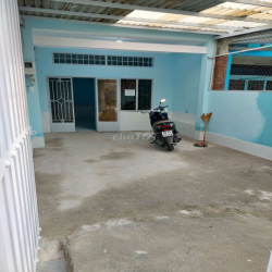 Cho thue nhà 100m2, hẻm xe hơi, Quốc lộ 13
