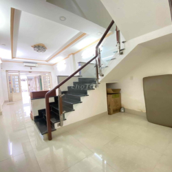 Cho thuê nhà Sư Vạn Hạnh gần BV115 giá 22tr 50m2-2 tầng-hẻm 6m sát MT