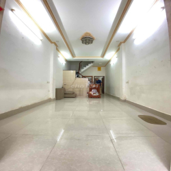 Cho thuê nhà Sư Vạn Hạnh gần BV115 giá 22tr 50m2-2 tầng-hẻm 6m sát MT