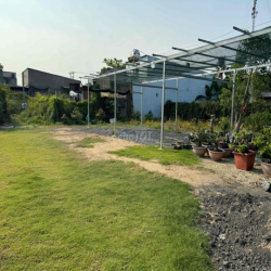 Cho thuê 360m đất, có toilet điện nước