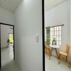 2 phòng ngủ cửa sổ thoáng full nội thất