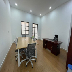 Chính chủ cho thuê VP Cityland Park Hills P10