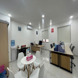 Chính chủ cho thuê VP Cityland Park Hills P10