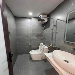 Cho thuê nhà Kim Ngưu, ô tô đỗ trước cửa
