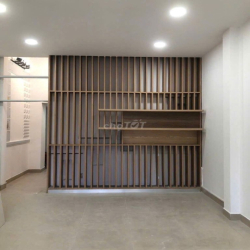 Cho Thuê Nhà 3 Lầu Mặt Tiền Đường 16M  Tân Quy Đông P.Tân Phong Quận7