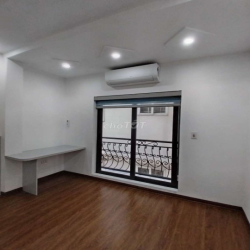 Cho thuê phòng T4 nhà nguyên căn