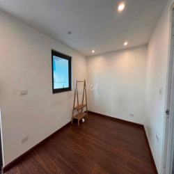Cho thuê nhà Kim Ngưu, ô tô đỗ trước cửa