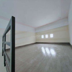 Phòng Trọ APD giá 2.3tr có Gác, gần DH Nguyễn Tất Thành