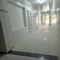 Nhà nguyên căn KP Ông Trịnh, phường Tân Phước, cách Ql 51 chỉ 200m.