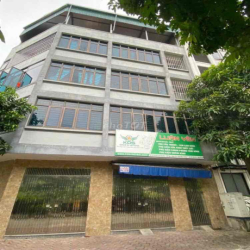 Chính chủ cho thuê nhà nguyên căn 40mx5 tầng ở Linh đàm, để được oto