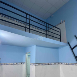 Nhà trọ 1 mặt thoáng mát mới xây phù hợp công nhân đi làm ca