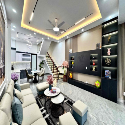 Nhà gần Lạch Tray – full nội thất – giá hơn 3 tỷ cực hiếm