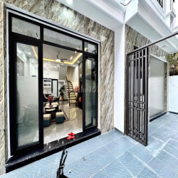 Nhà gần Lạch Tray – full nội thất – giá hơn 3 tỷ cực hiếm