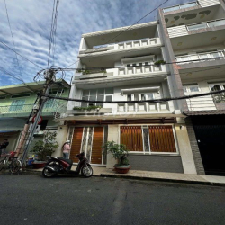 Hẻm 8m 243/9 Tô Hiến Thành, Phường 13, Quận 10 - 5x18 1 Trệt 2 Lầu 5Pn